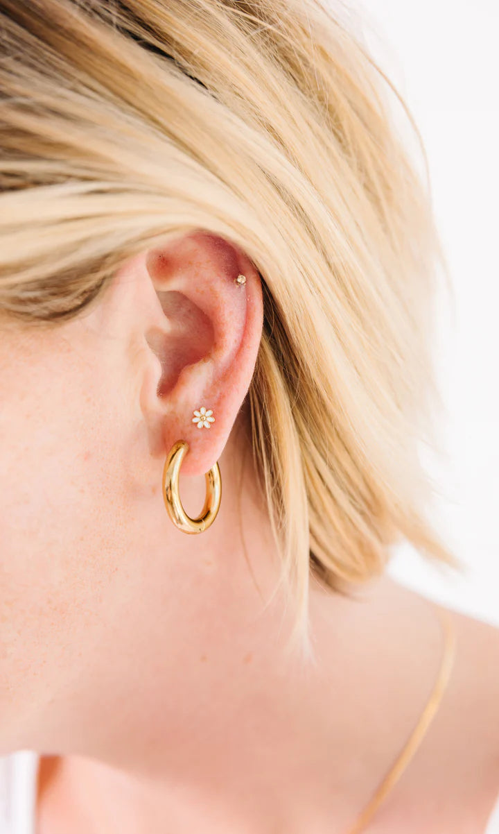 Daisy Screwback Stud
