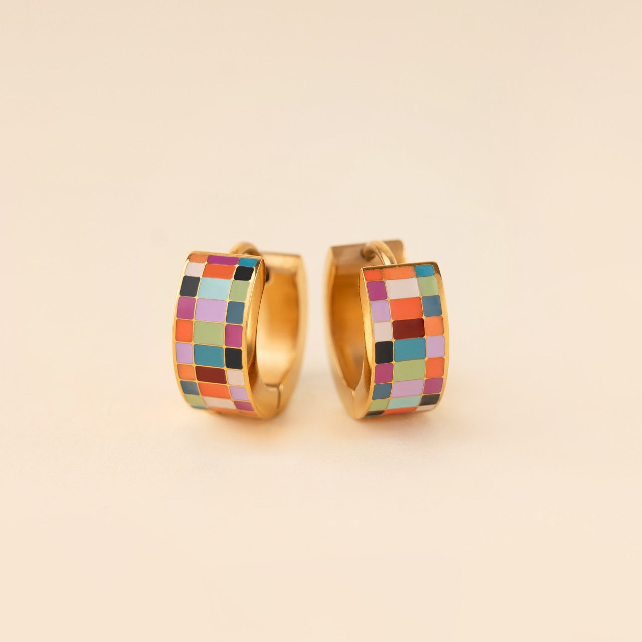 Rainbow Checkered Chunky huggie
