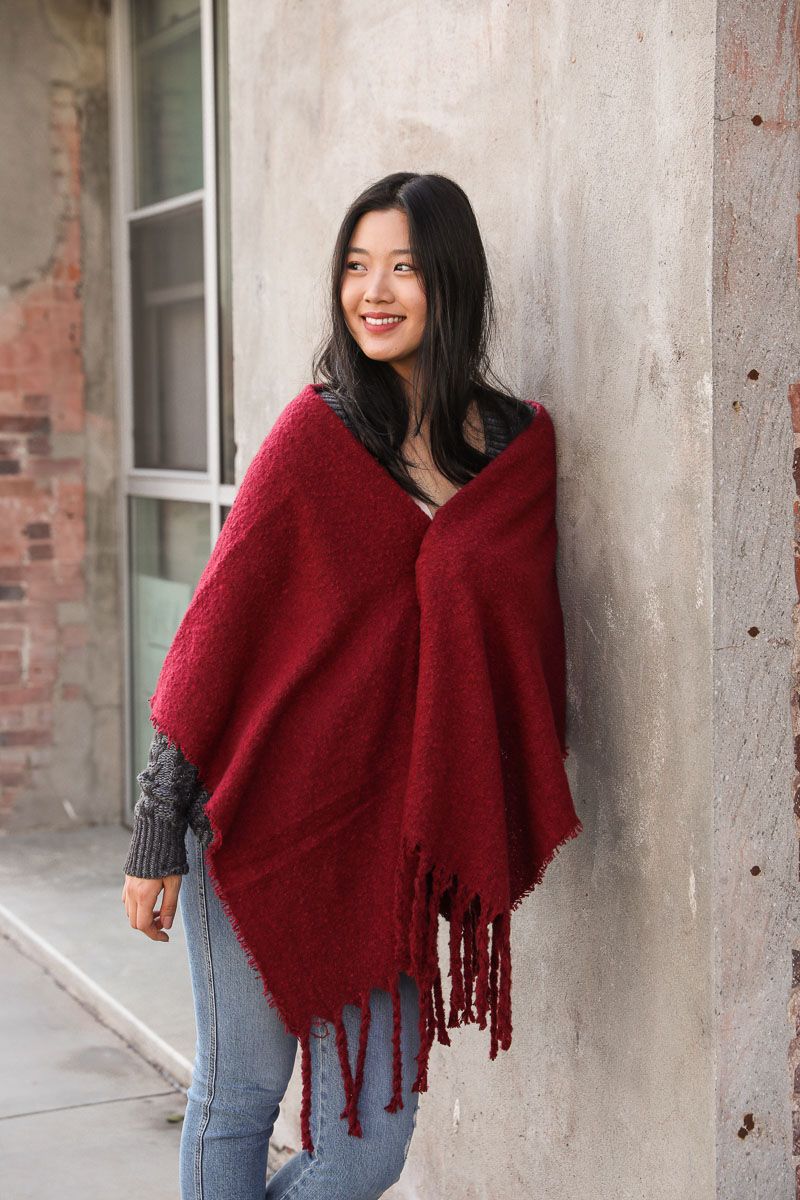 Basic Becky tassel scarf