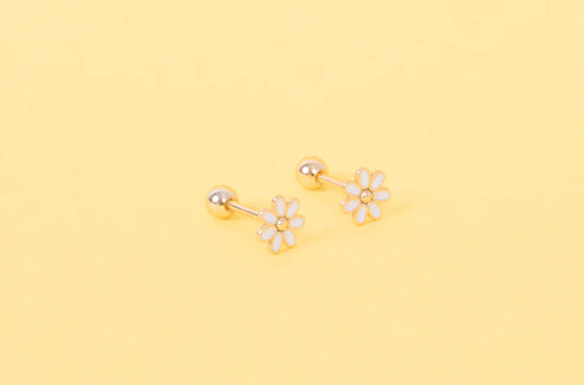 Daisy Screwback Stud