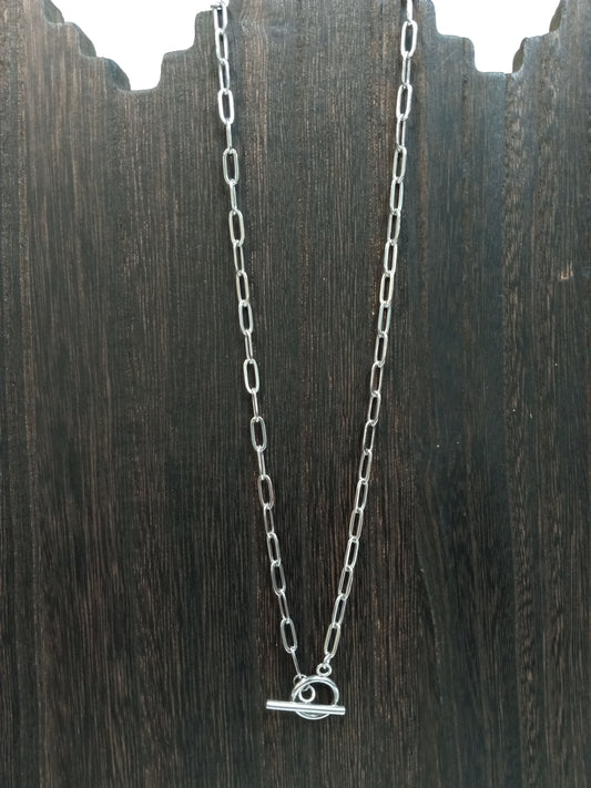 Stainless paperclip toggle chain