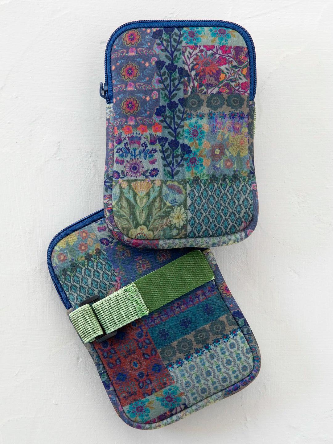 Water bottle purse